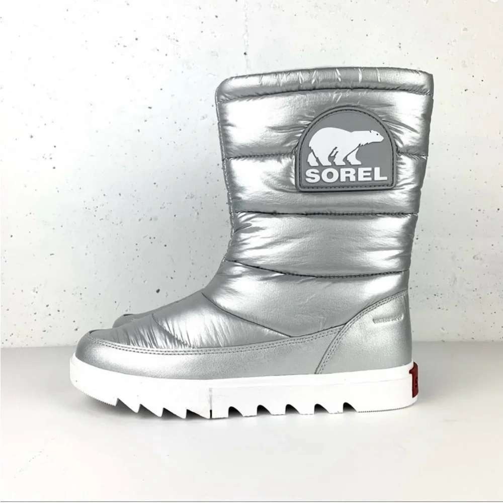 Sorel Waterproof Metallic Silver Puffer Snow Boots Womens 9.5 Après Ski Y2K